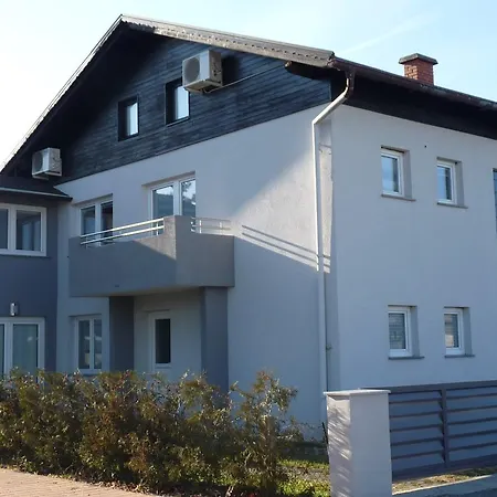 Apartmaji Slavica Apartamento *